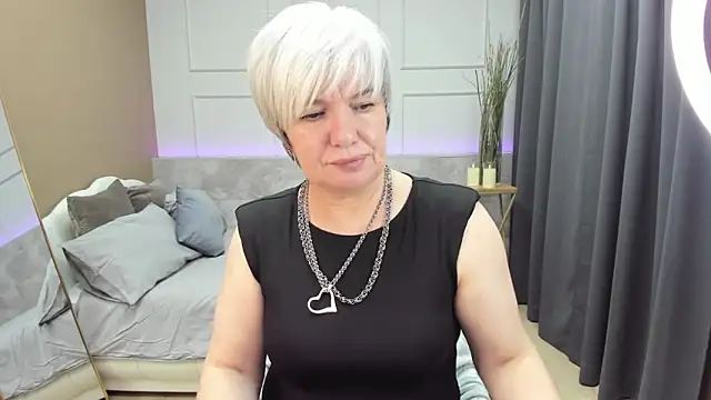 Snapshot of CarmenSoft chatting on 10, 1, 2025 CarmenSoft online show from 10, 1, 2025