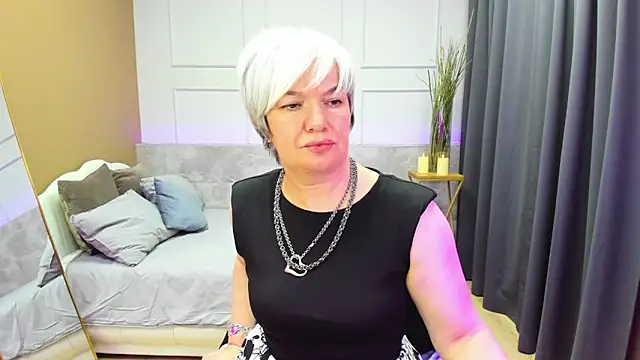 Snapshot of CarmenSoft chatting on 13, 1, 2025 CarmenSoft online show from 13, 1, 2025