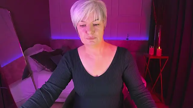 Snapshot of CarmenSoft chatting on 11, 2, 2025 CarmenSoft online show from 11, 2, 2025