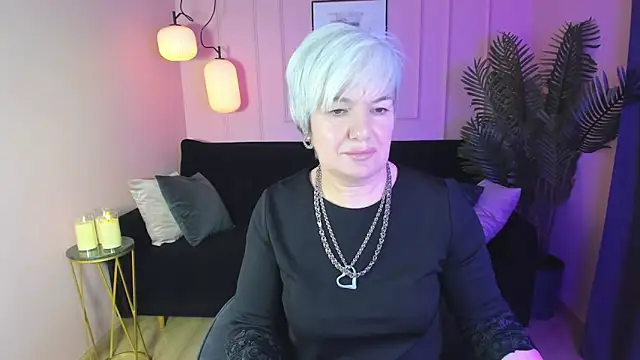 Snapshot of CarmenSoft chatting on 14, 2, 2025 CarmenSoft online show from 14, 2, 2025