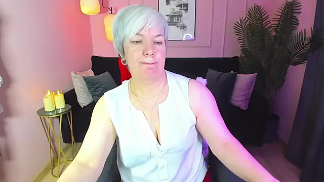 Snapshot of CarmenSoft chatting on 19, 2, 2025 CarmenSoft online show from 19, 2, 2025
