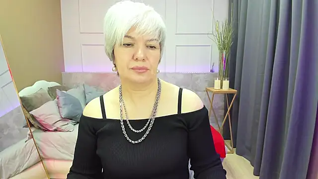 Snapshot of CarmenSoft chatting on 10, 3, 2025 CarmenSoft online show from 10, 3, 2025