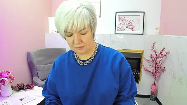 Snapshot of CarmenSoft chatting on 14, 9, 2025 CarmenSoft online show from 14, 9, 2025
