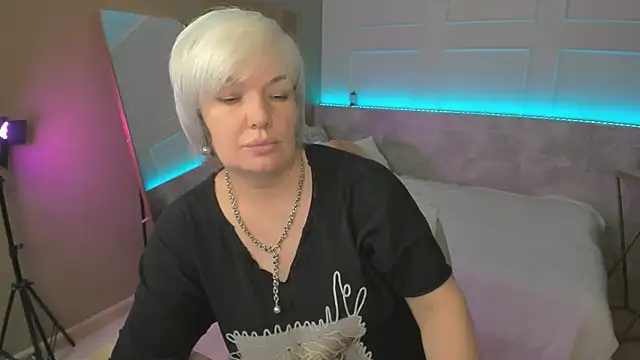 Snapshot of CarmenSoft chatting on 2, 6, 2026 CarmenSoft online show from 2, 6, 2026
