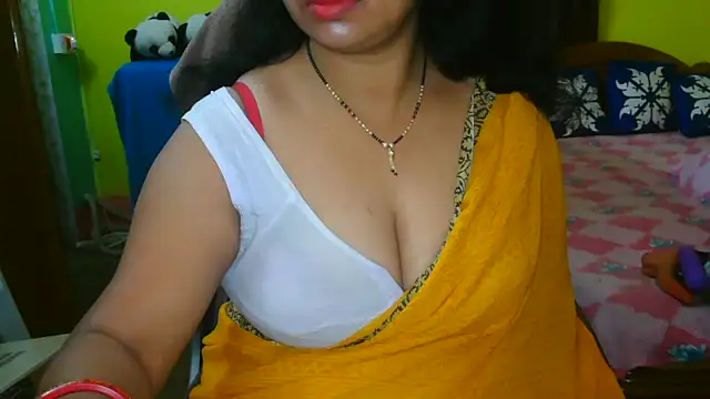 Snapshot of Anushka_21 chatting on 6, 3, 2025 Anushka 21 online show from 6, 3, 2025