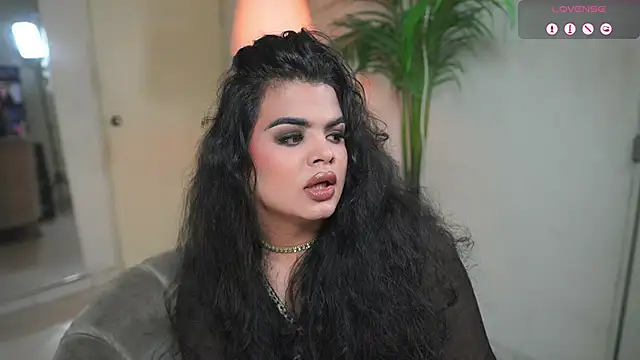 Snapshot of artechloe chatting on 29, 9, 2025 artechloe online show from 29, 9, 2025