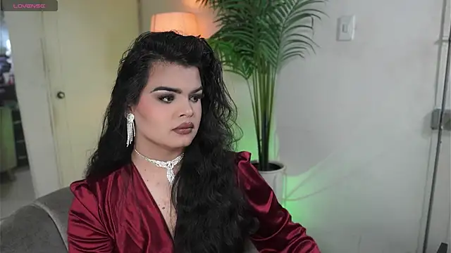 Snapshot of artechloe chatting on 11, 10, 2025 artechloe online show from 11, 10, 2025