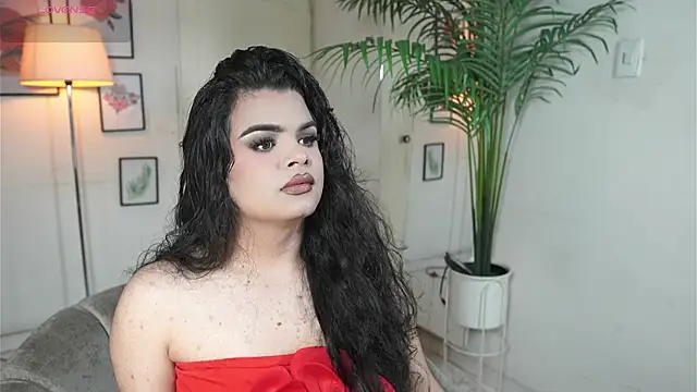 Snapshot of artechloe chatting on 21, 10, 2025 artechloe online show from 21, 10, 2025