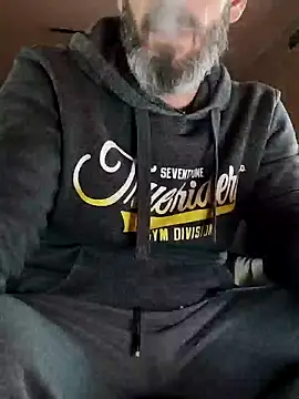 Snapshot of 207RCCam chatting on 12, 1, 2025 207RCCam online show from 12, 1, 2025