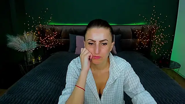 Rebecca Diamond online show from 18, 2, 2025