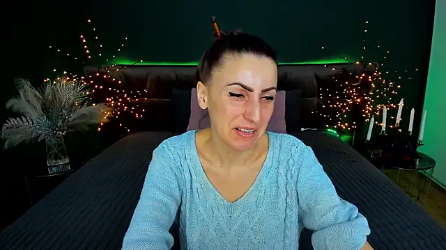 Rebecca Diamond online show from 24, 2, 2026