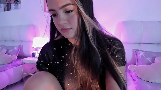 zoemina xd online show from 18, 4, 2026