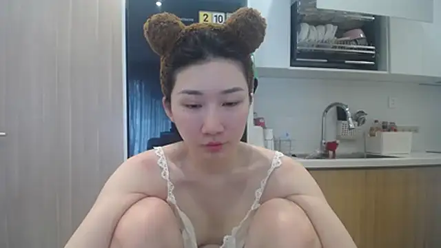 Asiagirll online show from 18, 5, 2026