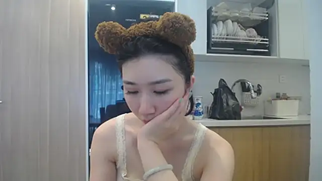 Snapshot of Asiagirll chatting on 5, 6, 2026 Asiagirll online show from 5, 6, 2026