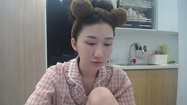 Snapshot of Asiagirll chatting on 9, 6, 2026 Asiagirll online show from 9, 6, 2026