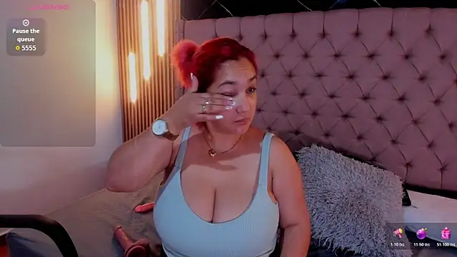 Eva MilfF online show from 7, 2, 2026