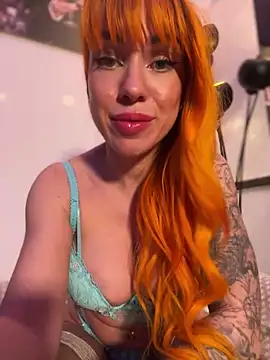 Snapshot of Pia_July_ chatting on 29, 1, 2025 Pia July online show from 29, 1, 2025