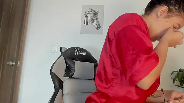 Hanna Risso online show from 14, 11, 2025