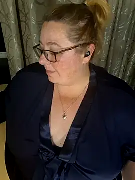 Iceprincess2bad4u online show from 3, 2, 2026