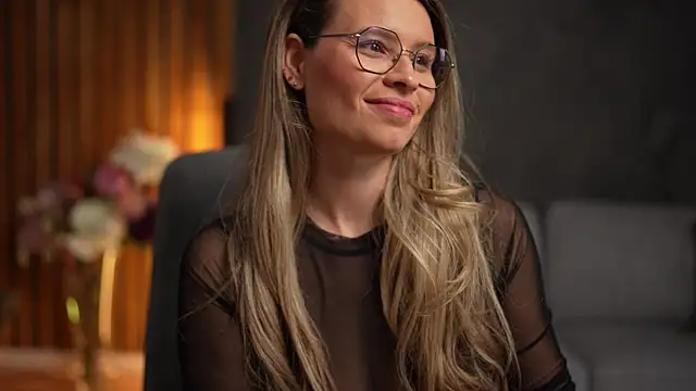 BrandyWhite online show from 11, 9, 2025