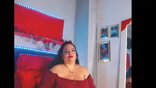 Snapshot of -helen chatting on 20, 12, 2024 -helen online show from 20, 12, 2024