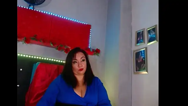 Snapshot of -helen chatting on 15, 1, 2025 -helen online show from 15, 1, 2025