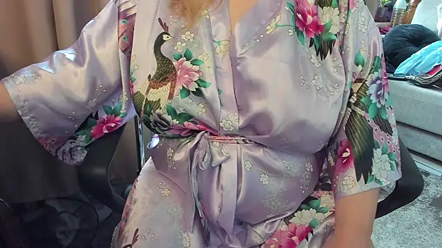 Snapshot of Anita-boobs chatting on 19, 4, 2026 Anita-boobs online show from 19, 4, 2026