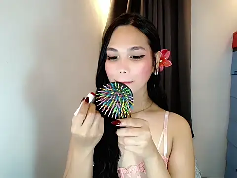 Snapshot of Webcumcutie chatting on 21, 4, 2026 Webcumcutie online show from 21, 4, 2026