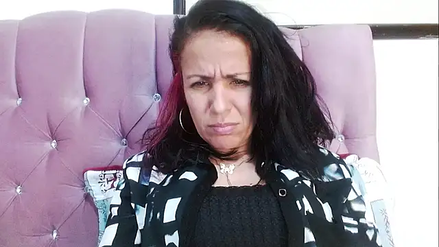 Snapshot of _karol__w chatting on 23, 10, 2025 karol w online show from 23, 10, 2025