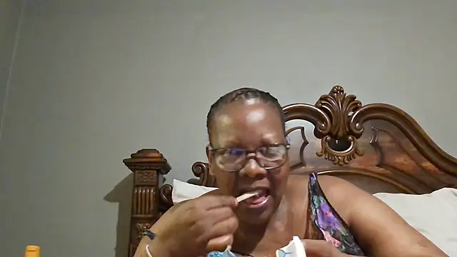 SEXYBOOBSNASS online show from 2, 2, 2025