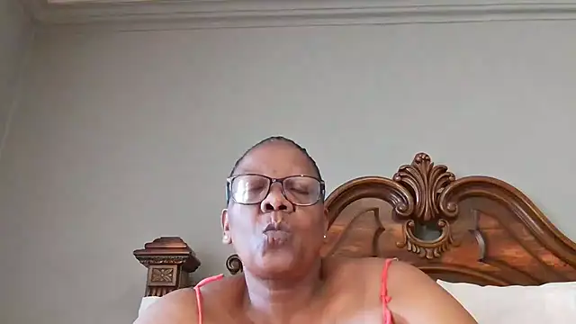 SEXYBOOBSNASS online show from 4, 2, 2025