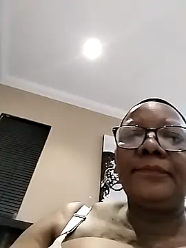 SEXYBOOBSNASS online show from 23, 9, 2025