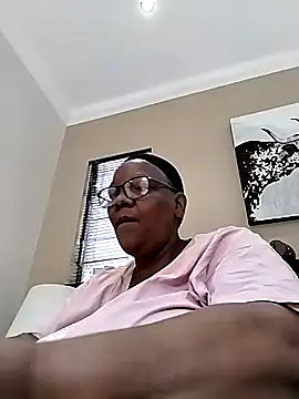 SEXYBOOBSNASS online show from 28, 9, 2025