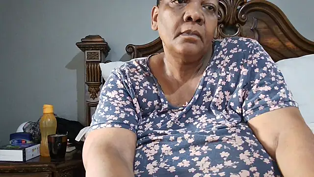 SEXYBOOBSNASS online show from 15, 10, 2025