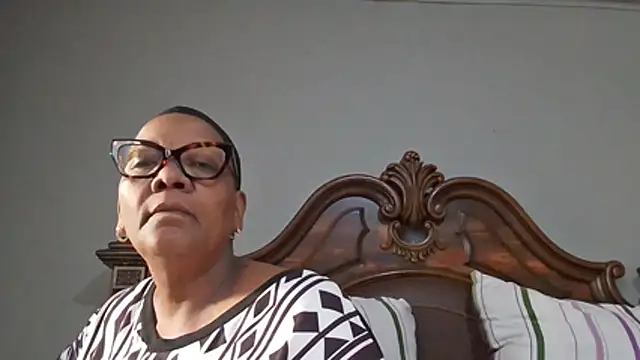 SEXYBOOBSNASS online show from 21, 11, 2025