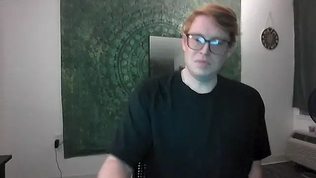 Snapshot of SilasRed chatting on 1, 1, 2025 SilasRed online show from 1, 1, 2025