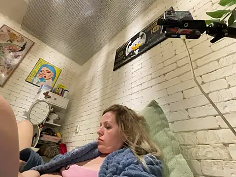 Angel girllovemy online show from 7, 3, 2025