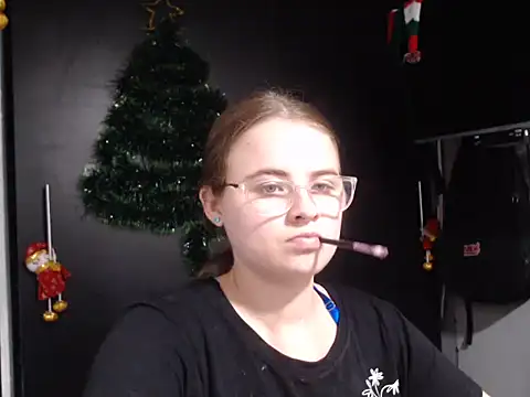Snapshot of HellenMiyer1111 chatting on 23, 12, 2024 HellenMiyer1111 online show from 23, 12, 2024