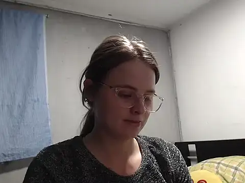 Snapshot of HellenMiyer1111 chatting on 10, 2, 2025 HellenMiyer1111 online show from 10, 2, 2025