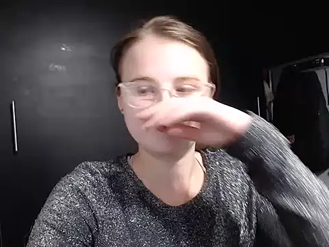 Snapshot of HellenMiyer1111 chatting on 14, 2, 2025 HellenMiyer1111 online show from 14, 2, 2025