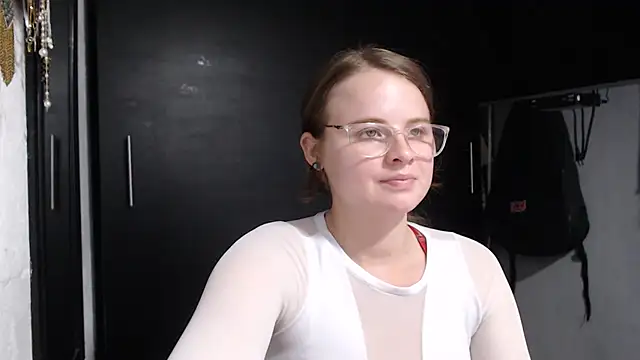 Snapshot of HellenMiyer1111 chatting on 24, 2, 2025 HellenMiyer1111 online show from 24, 2, 2025