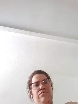 karlythothxh online show from 3, 11, 2025