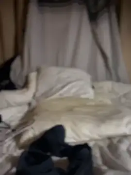 Snapshot of shehandme chatting on 1, 3, 2026 shehandme online show from 1, 3, 2026