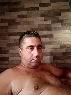 ADRIAN ADI40 online show from 5, 11, 2025