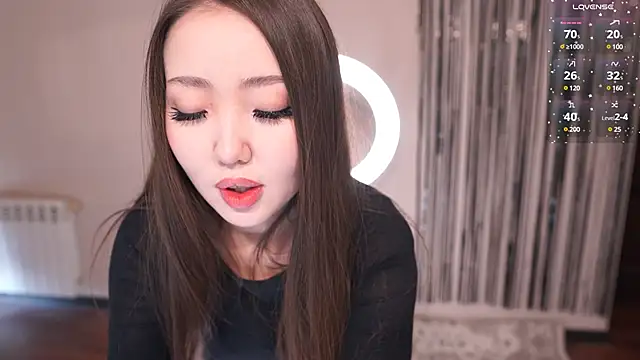 Snapshot of k_kimikooo chatting on 13, 1, 2025 k kimikooo online show from 13, 1, 2025