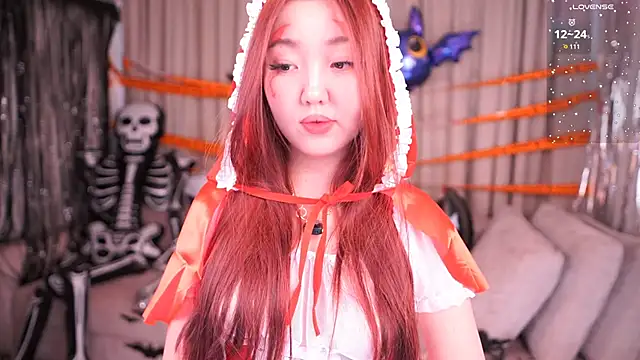 Snapshot of k_kimikooo chatting on 29, 10, 2025 k kimikooo online show from 29, 10, 2025