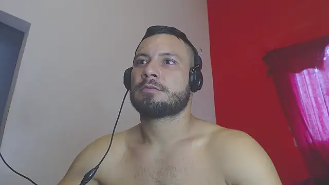 Snapshot of body_x29 chatting on 22, 12, 2024 body x29 online show from 22, 12, 2024