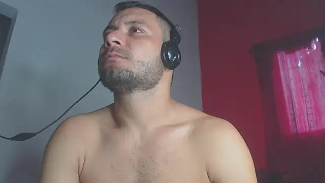 Snapshot of body_x29 chatting on 27, 12, 2024 body x29 online show from 27, 12, 2024