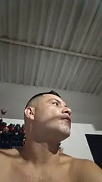 Snapshot of body_x29 chatting on 2, 1, 2025 body x29 online show from 2, 1, 2025