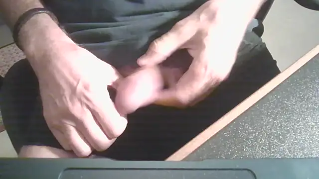 Snapshot of Tallmature6 chatting on 16, 9, 2025 Tallmature6 online show from 16, 9, 2025